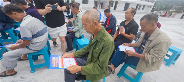 1687658511235637.jpg 2023-6-21 貴州陽光產(chǎn)權(quán)交易所開展我們的節(jié)日·端午節(jié)主題實(shí)踐活動(dòng)暨鄉(xiāng)村振興調(diào)研活動(dòng)12.jpg