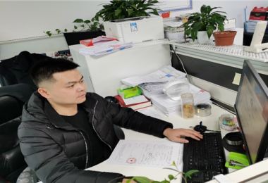 表彰先進，宣揚典型——貴州陽光產(chǎn)權(quán)交易所有限公司王得天同志被中共貴陽市委評為“愛國擁軍先進個人”