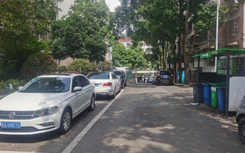 花溪區(qū)霞暉路靜暉街J-09號轉(zhuǎn)讓（持有方：貴州省機(jī)關(guān)事務(wù)管理局國有資產(chǎn)管理服務(wù)中心）(二次掛牌)